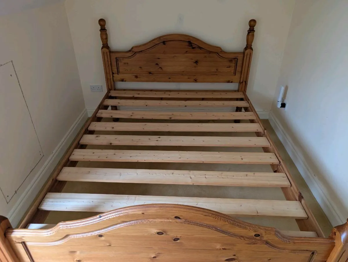 Pine bed - Image 2
