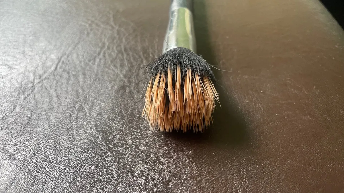 Chanel foundation brush - Image 2