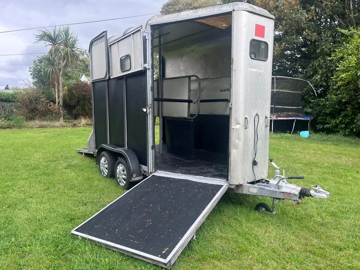 Ifor williams double Horsebox - Image 1