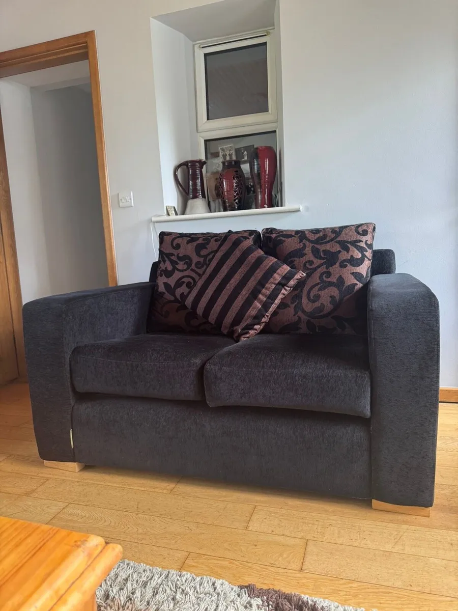 Sofa - Image 4