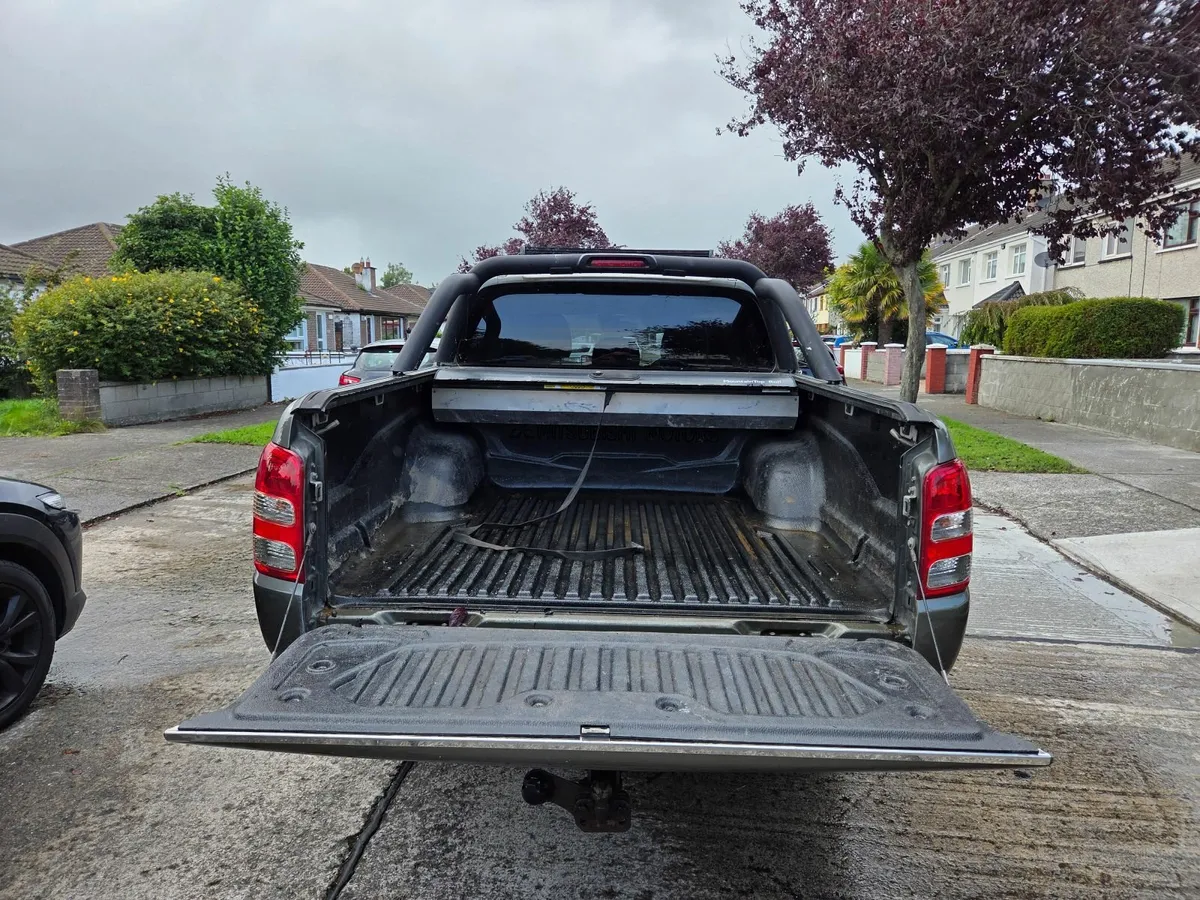 Mitsubishi L200 2017 - Image 2