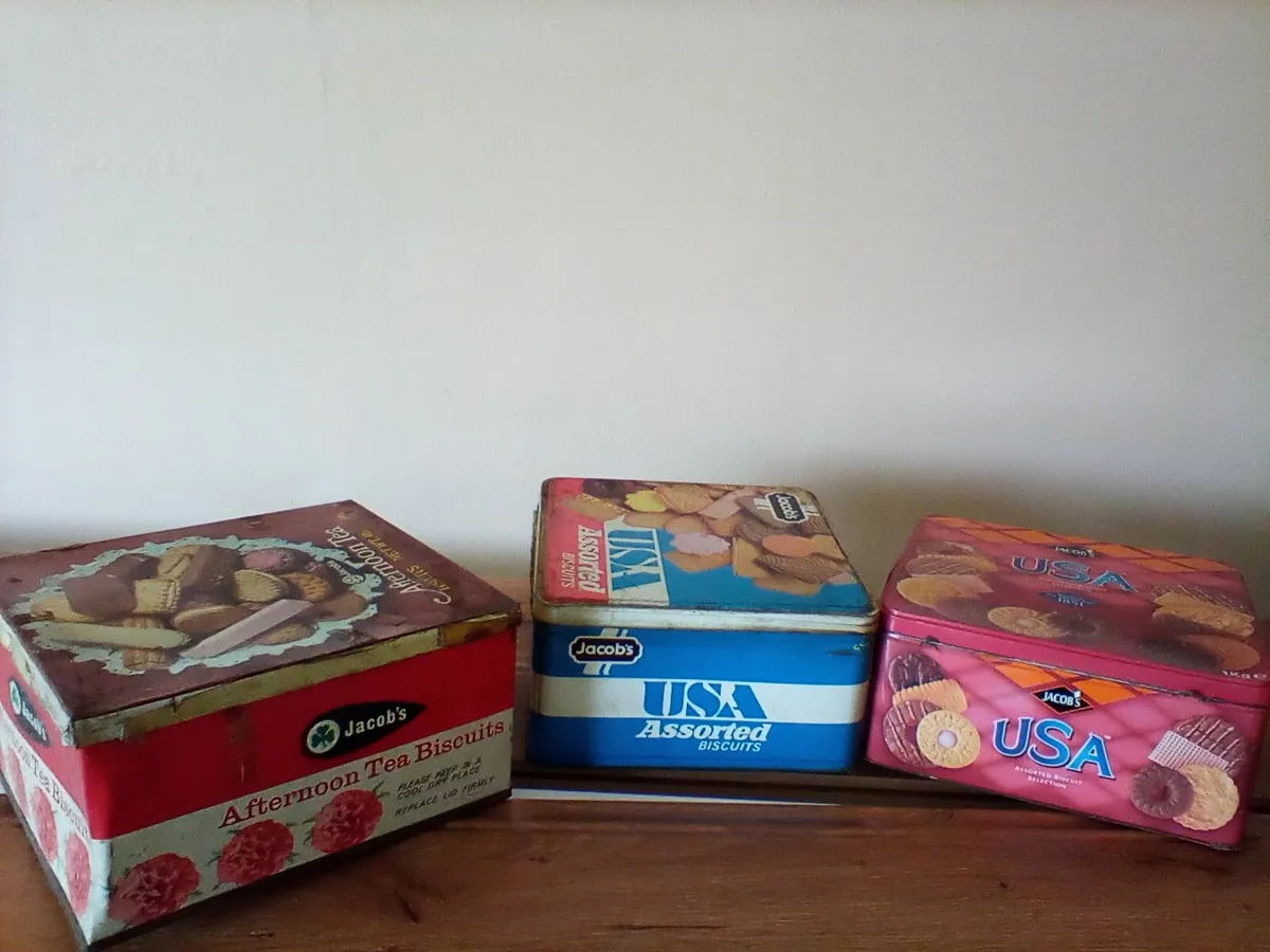 Vintage biscuites tins - Image 2