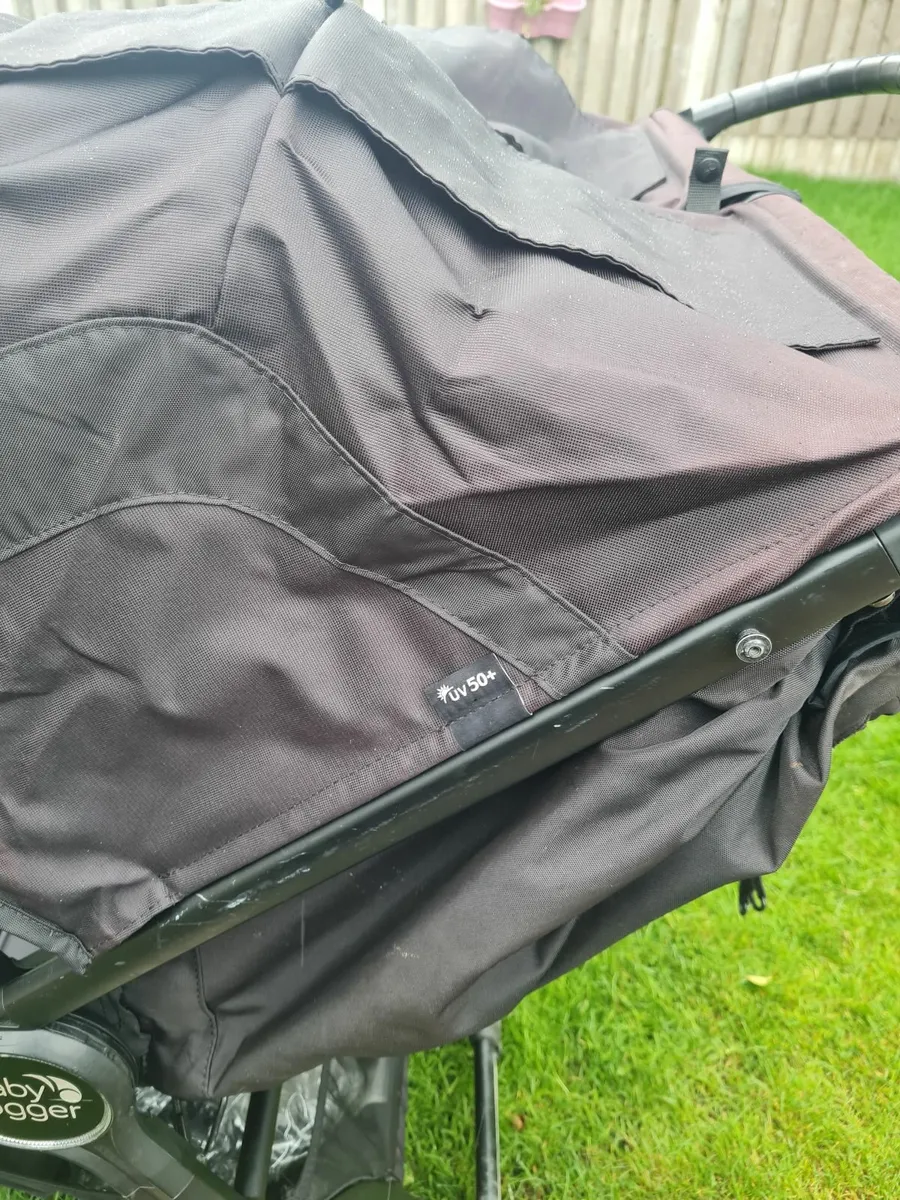 Double Buggy and Carrycot - Image 3
