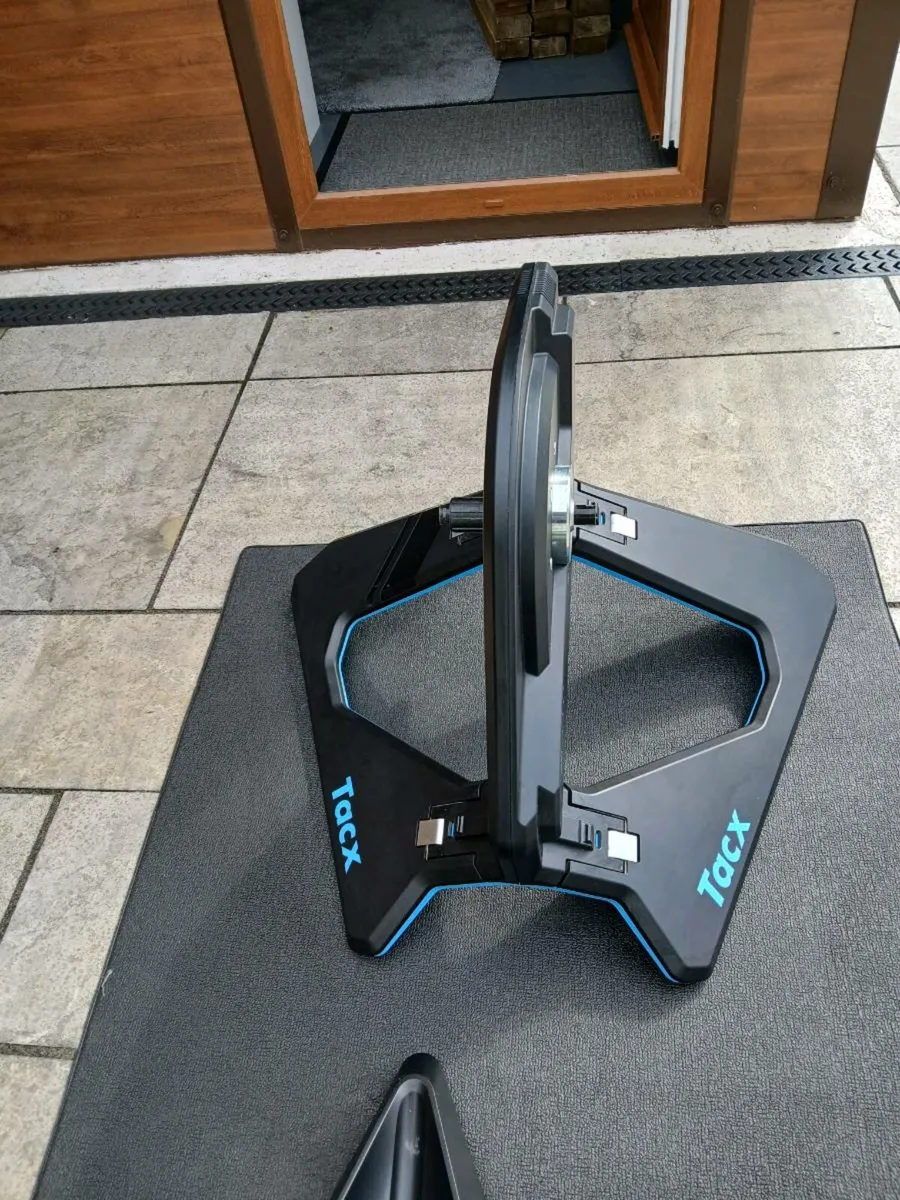 Tacx neo 2t turbo trainer - Image 4