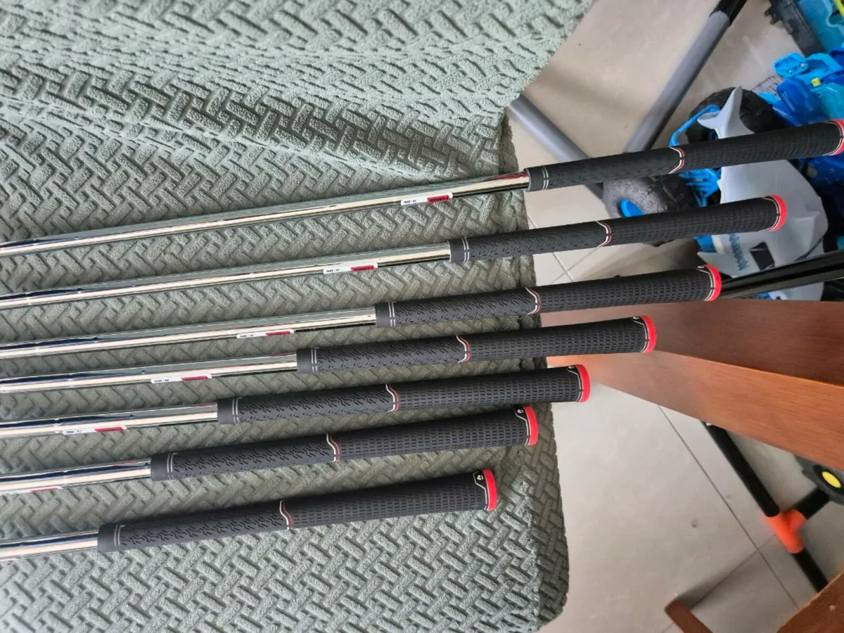 TaylorMade M6 irons 5,6,7,8,9,PW,SW - Image 3