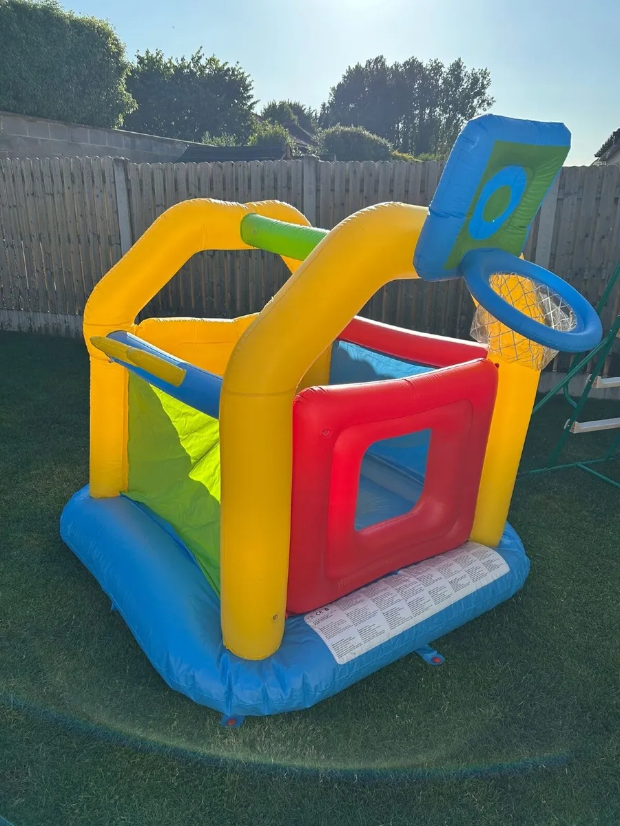 Toddler bouncing castle - Image 2