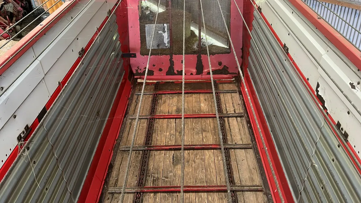 Silage wagon - Image 3