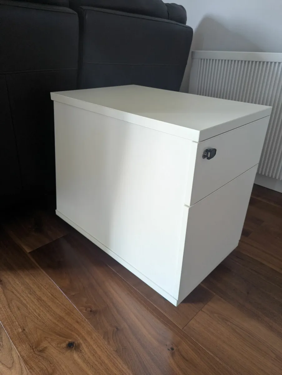 Office Furniture - Image 4