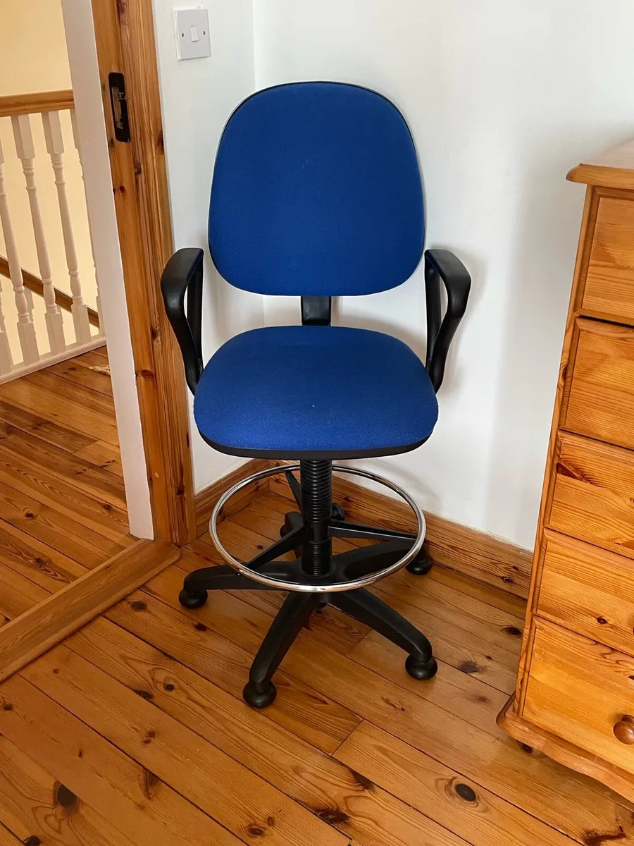 Draftsman’s Chair