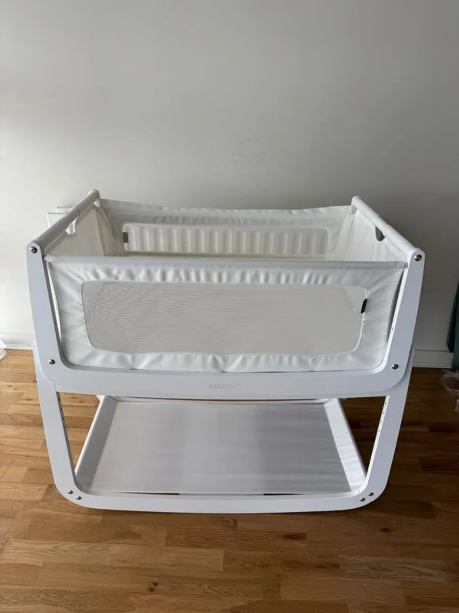 Snuz Pod 5 Bedside Crib Cot with natural organic matress - Image 1