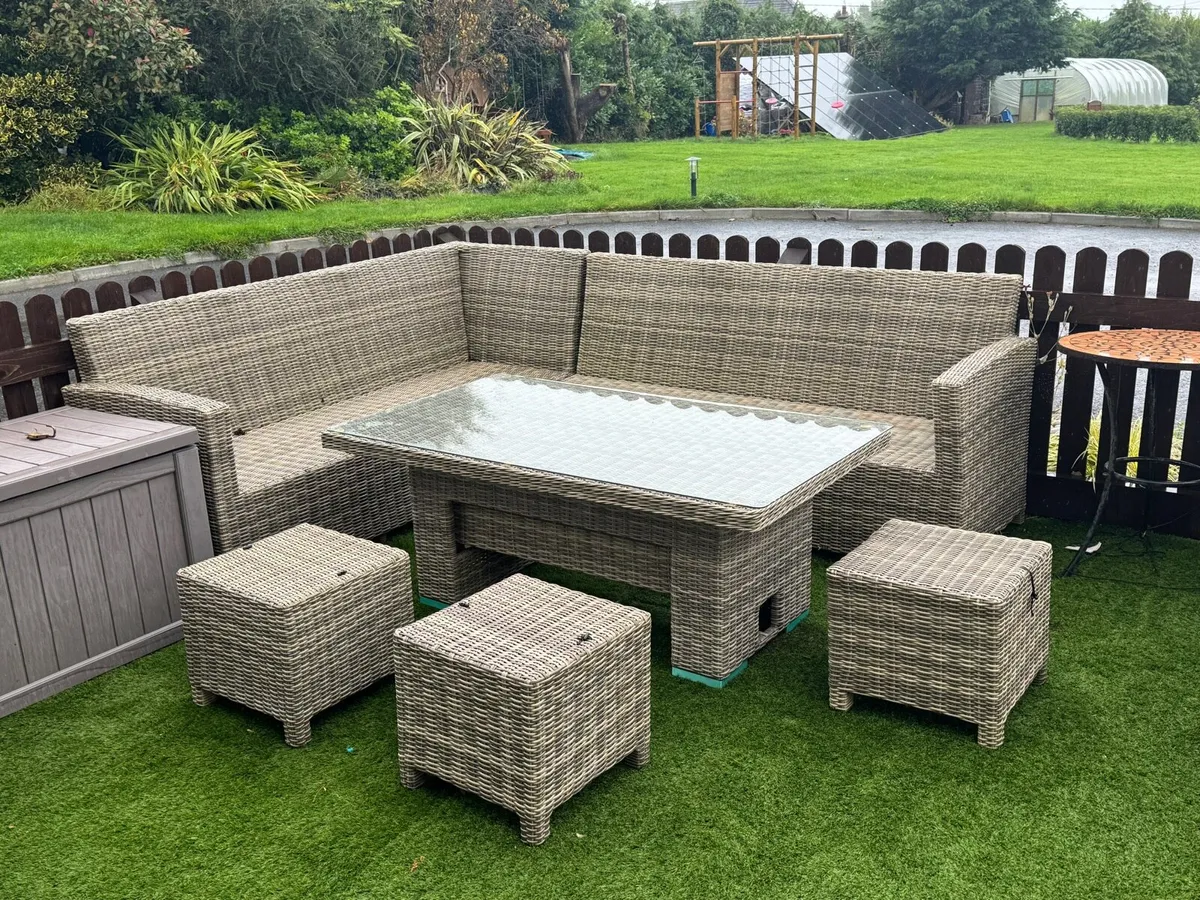 Patio Set Furniture - Image 1