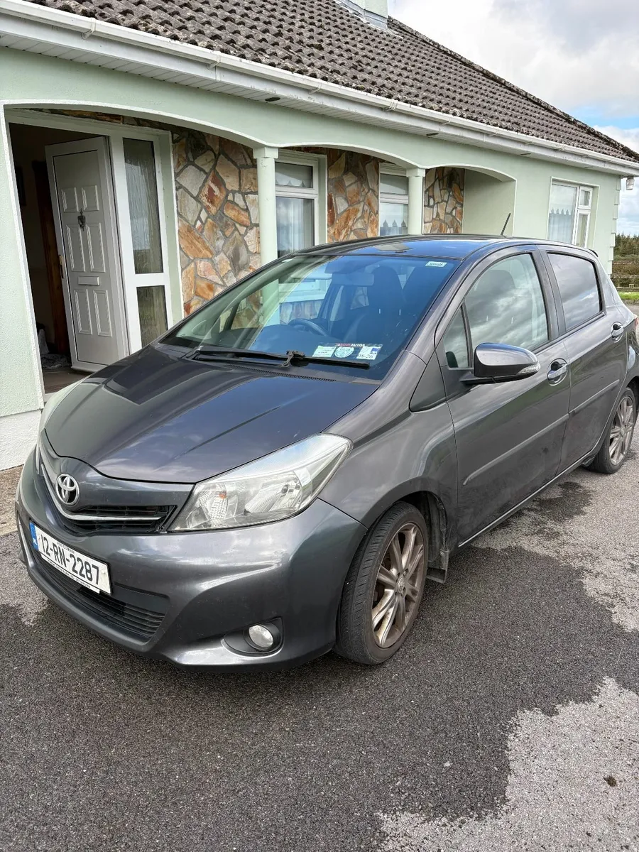 Toyota Yaris 2012 - Image 3