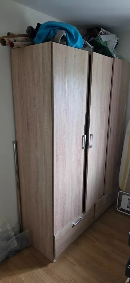 Wardrobe - Image 3