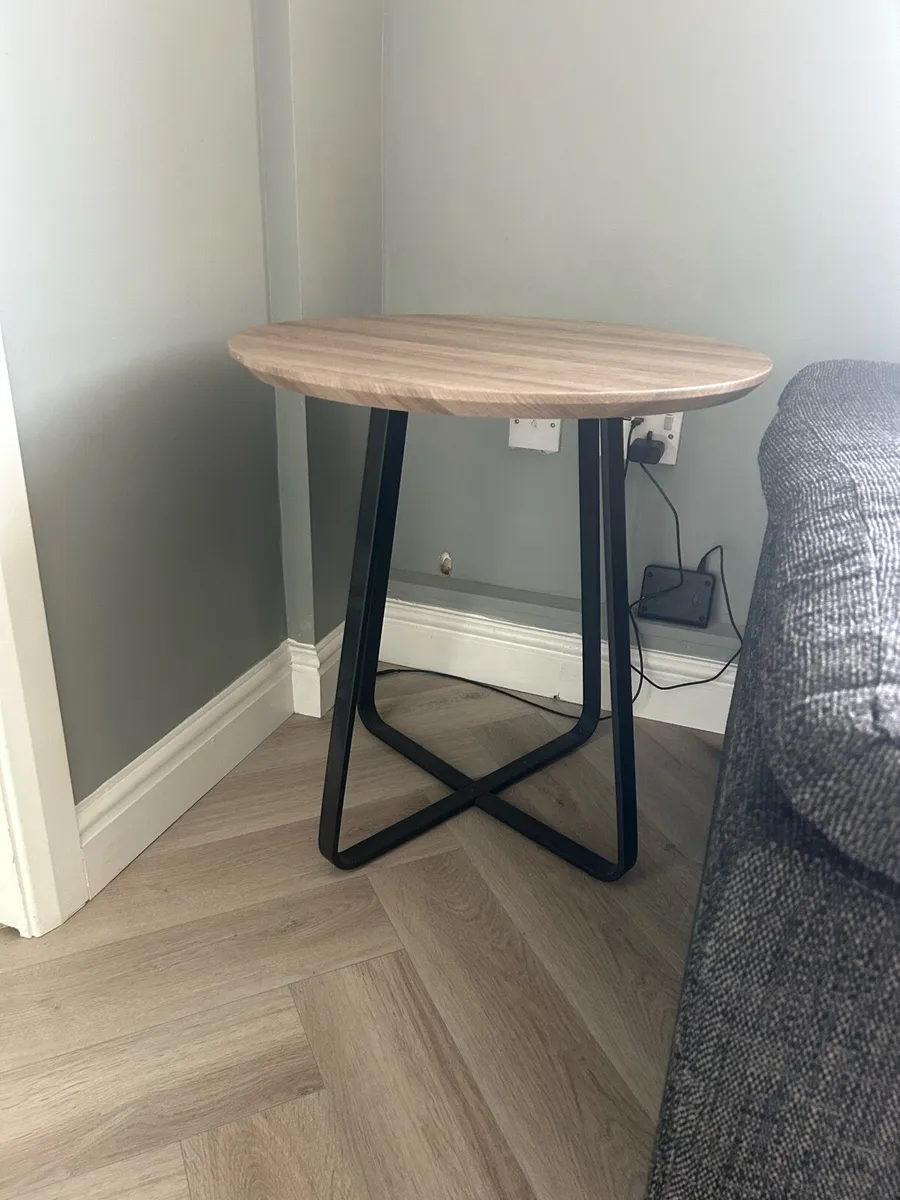 Coffee Table and 2 side tables - Image 4