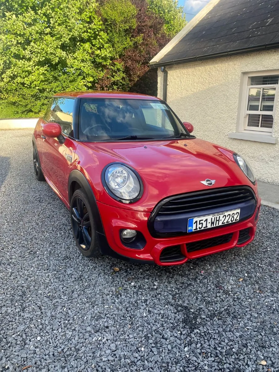 Mini Cooper 2015 - Image 2