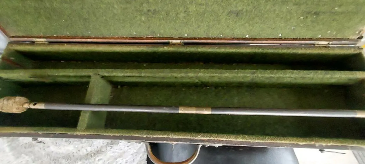Antique box - Image 3