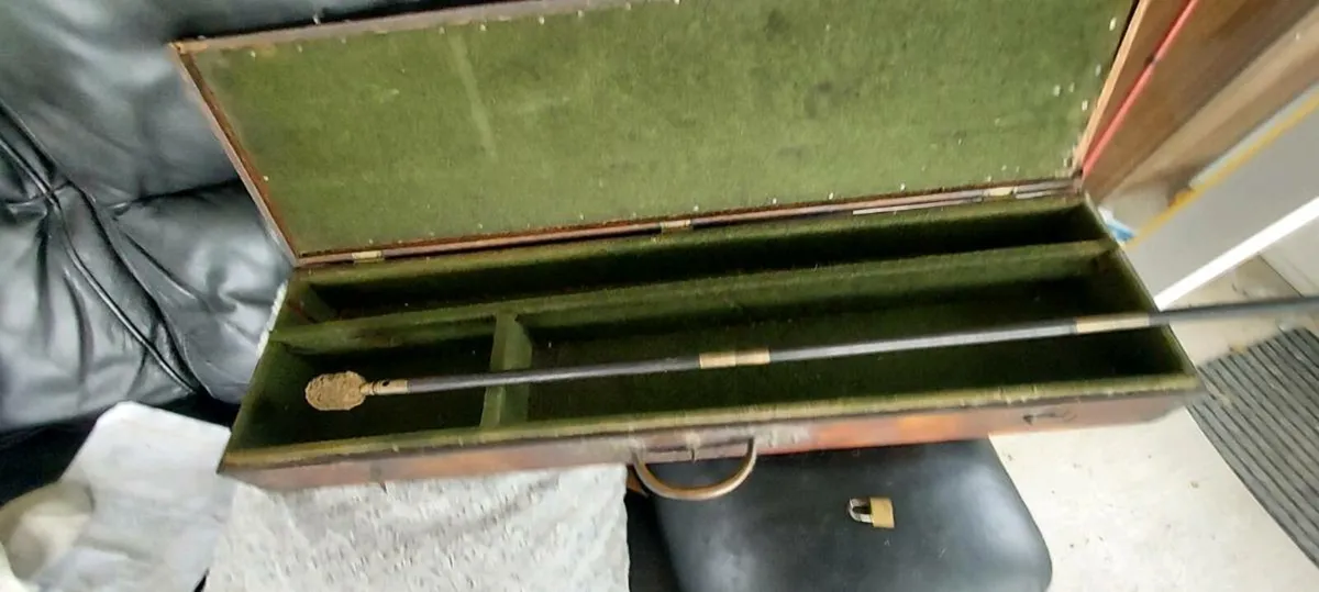 Antique box - Image 4