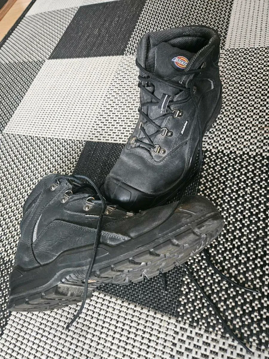 Steel cap work boots