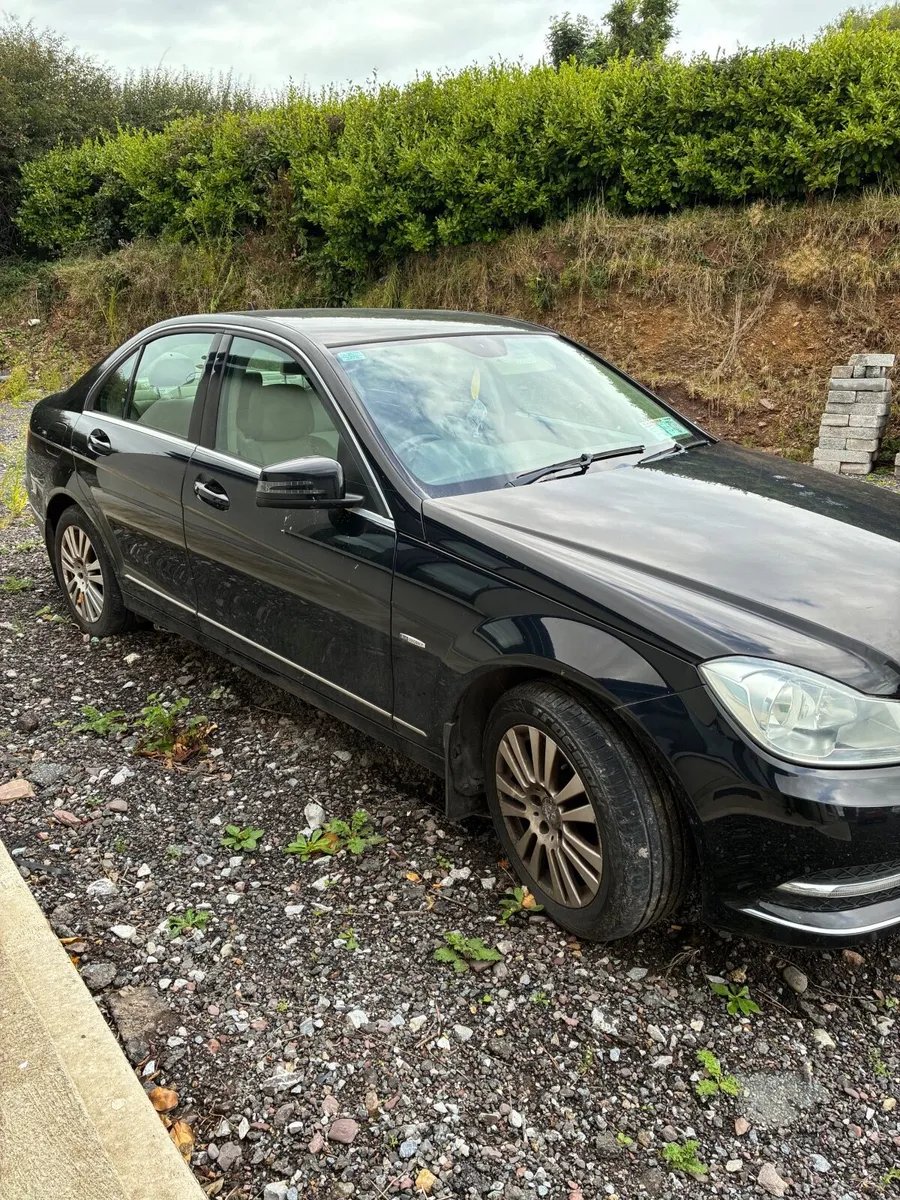Mercedes-Benz C-Class 2011 - Image 3