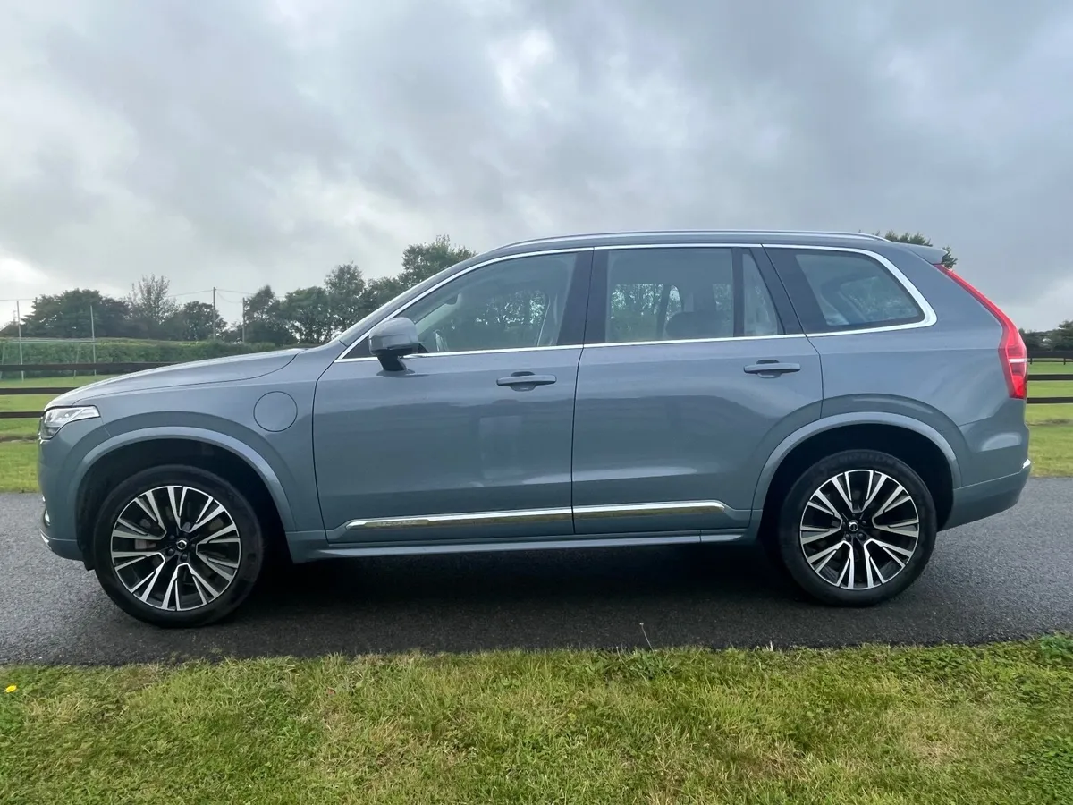 Volvo XC90 2023 - Image 1