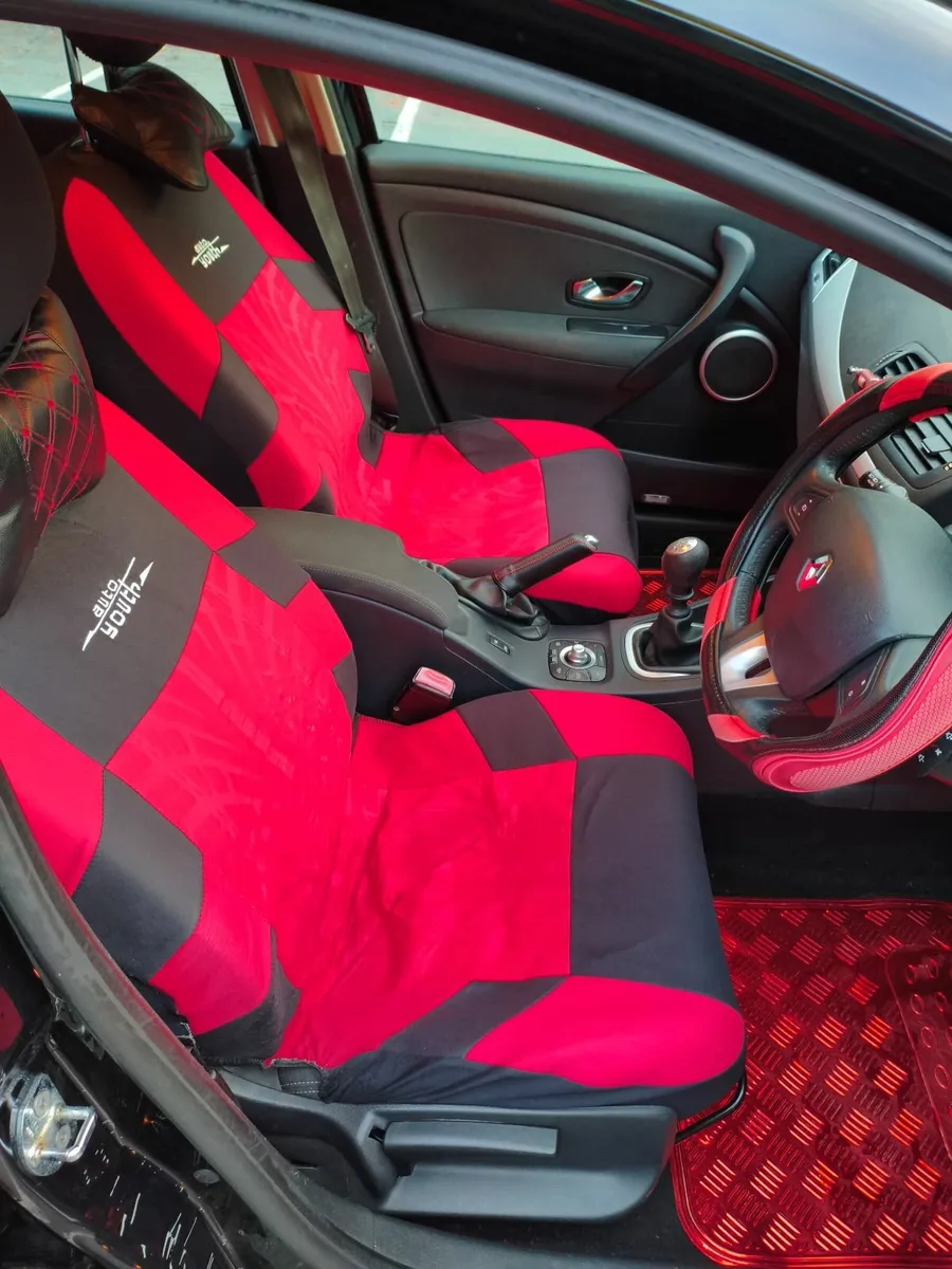 Renault Megane 2011 - Image 2