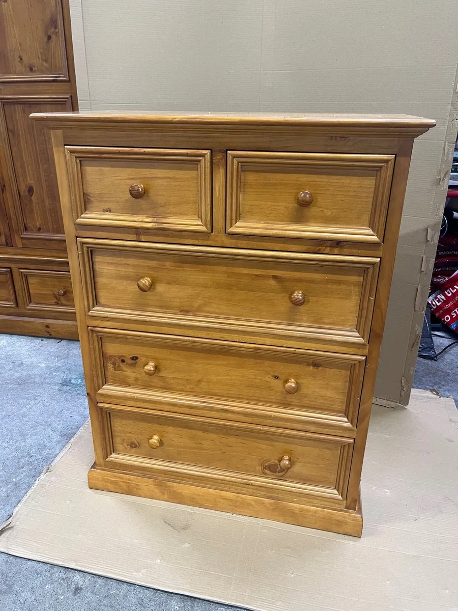 Bedroom furniture - Image 3