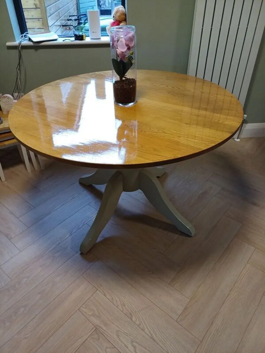 kitchen table - Image 1
