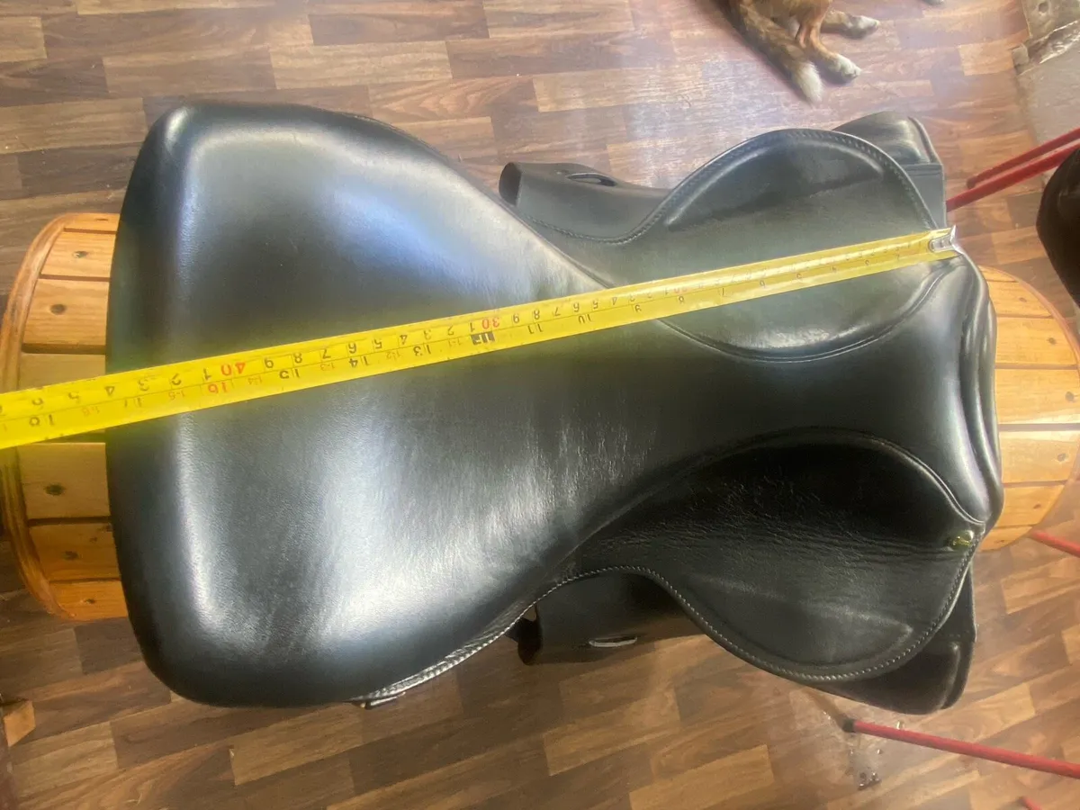 Ideal WIDE Leather jumping saddle - Image 2