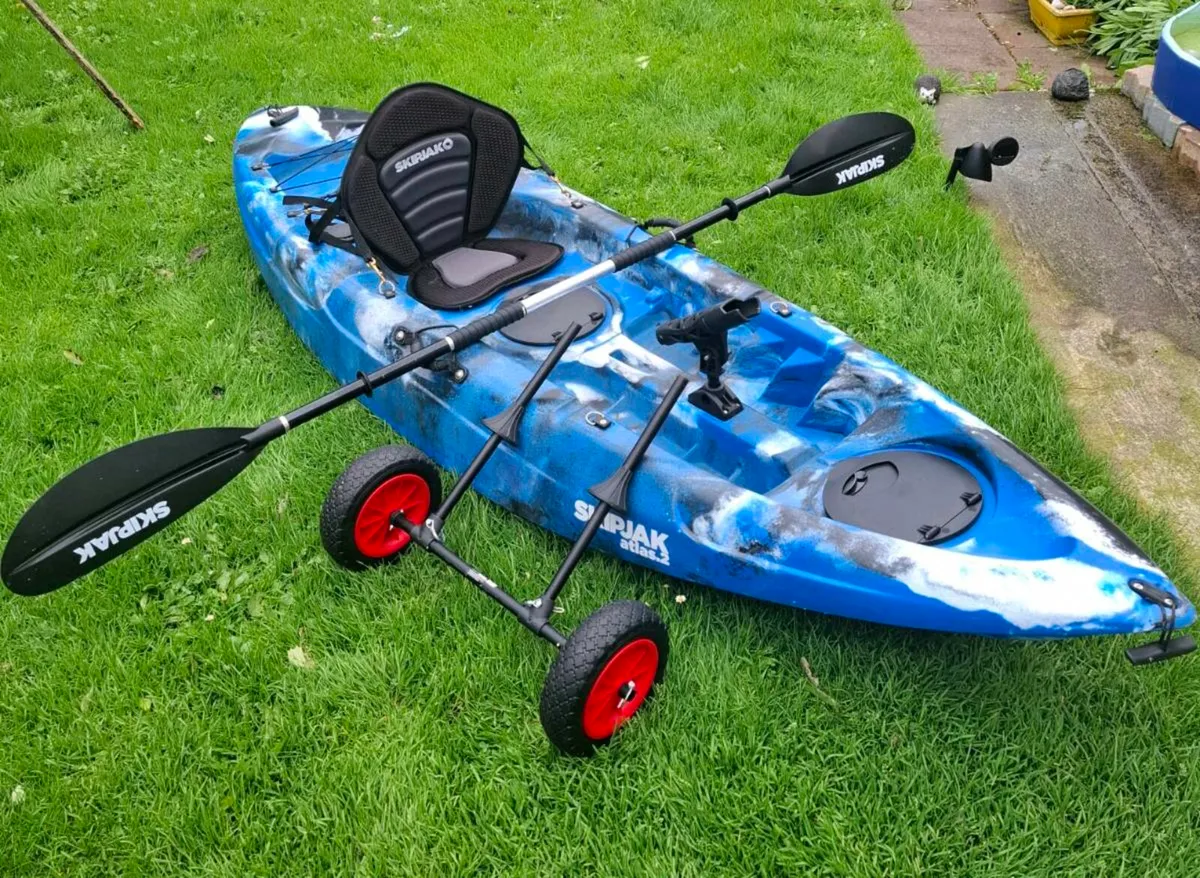 Skipjak atlas 2.0 9ft kayak with kayak trolley - Image 1