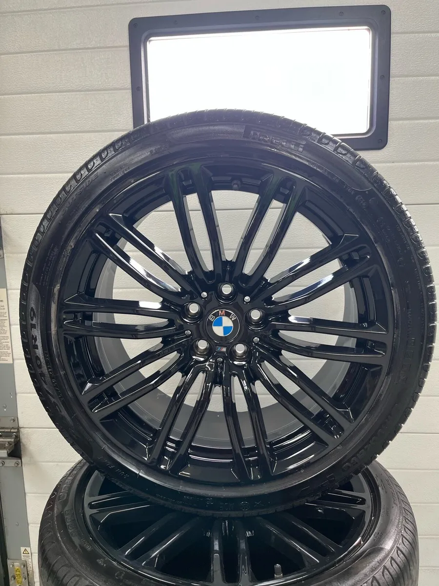 664M Genuine BMW Alloys - Image 2