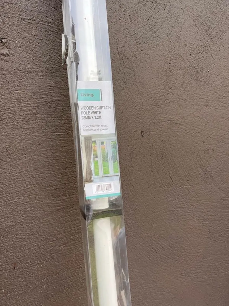 curtain pole brand new - Image 1