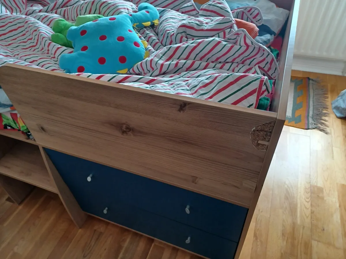 kids bed - Image 4