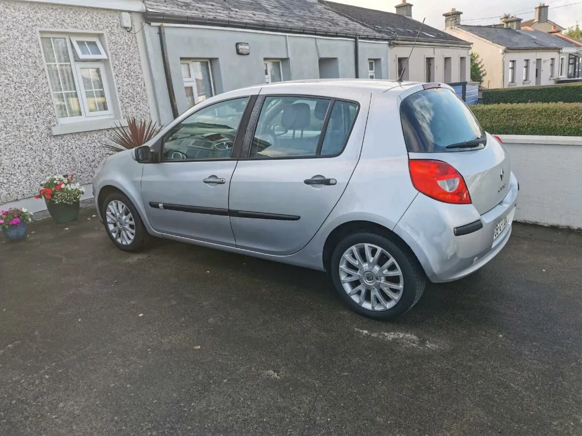 Clio NCT Taxed - Image 1
