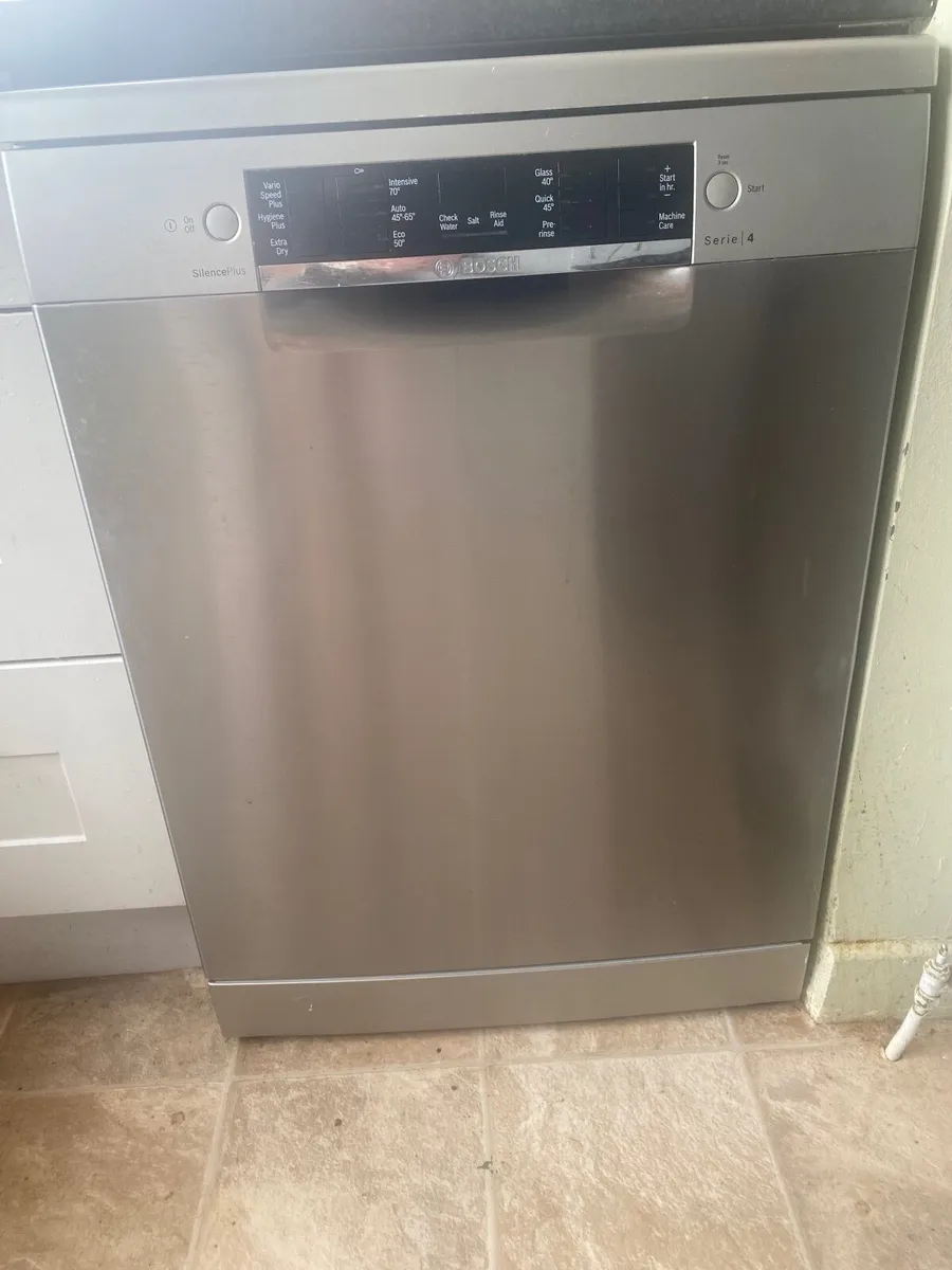 Bosch Dishwasher - Image 1