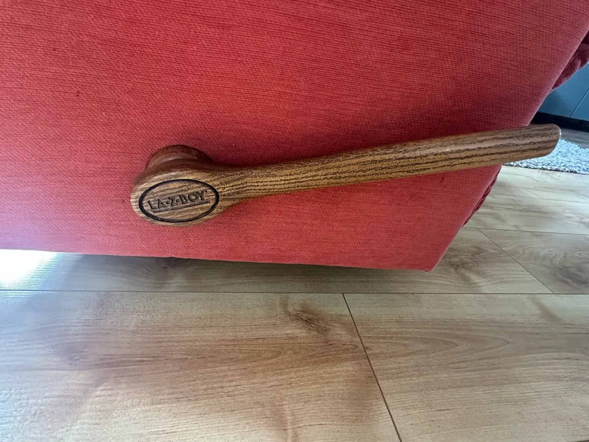 3 Seater Genuine La-Z-Boy Couch - Image 3