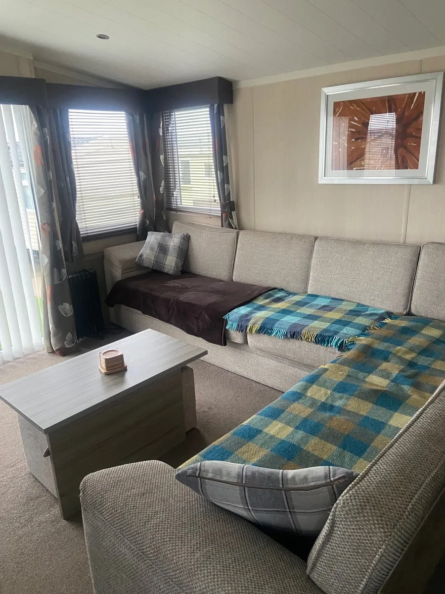 Caravan - Image 4
