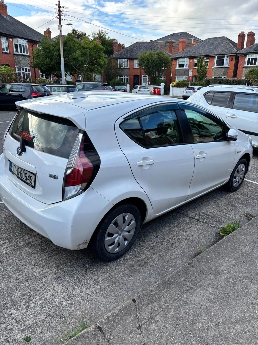 Toyota Aqua 2017 - Image 4