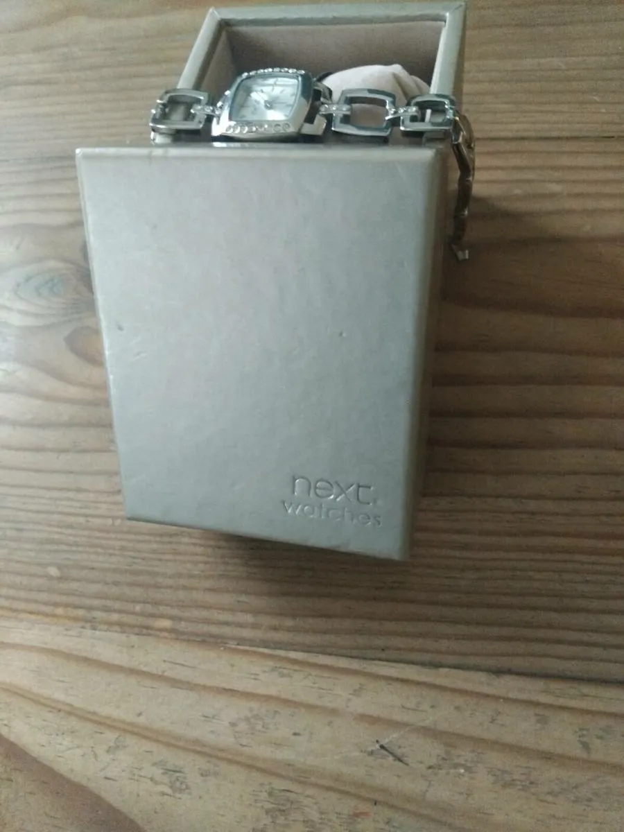 Ladies vintage watches for sale - Image 3