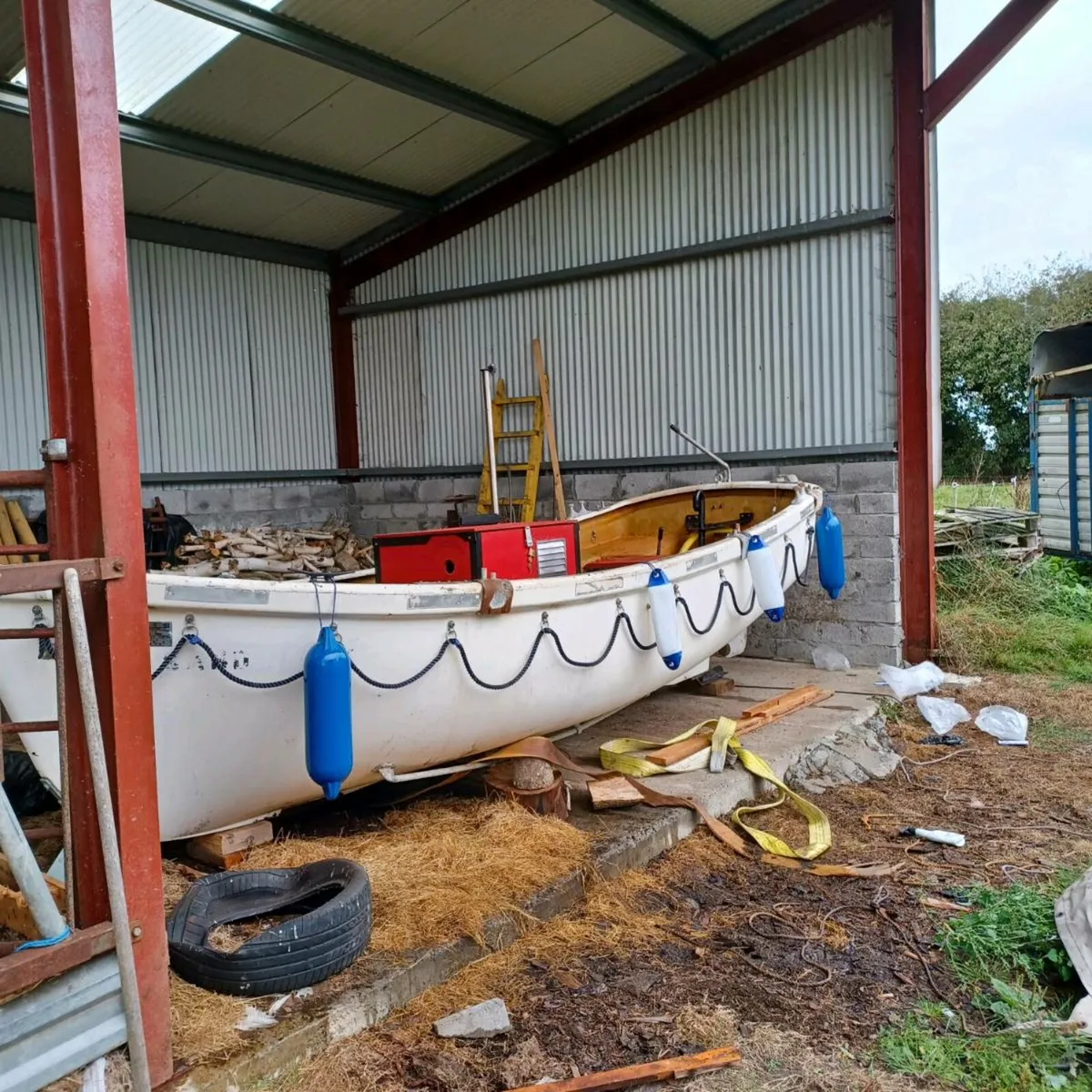Life boat - Image 1