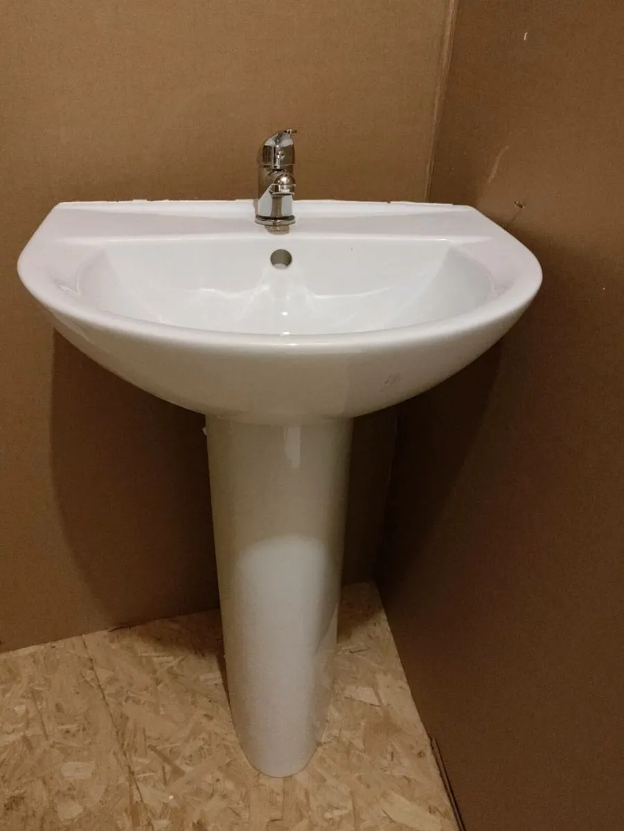 Bathroom furniture - Image 3