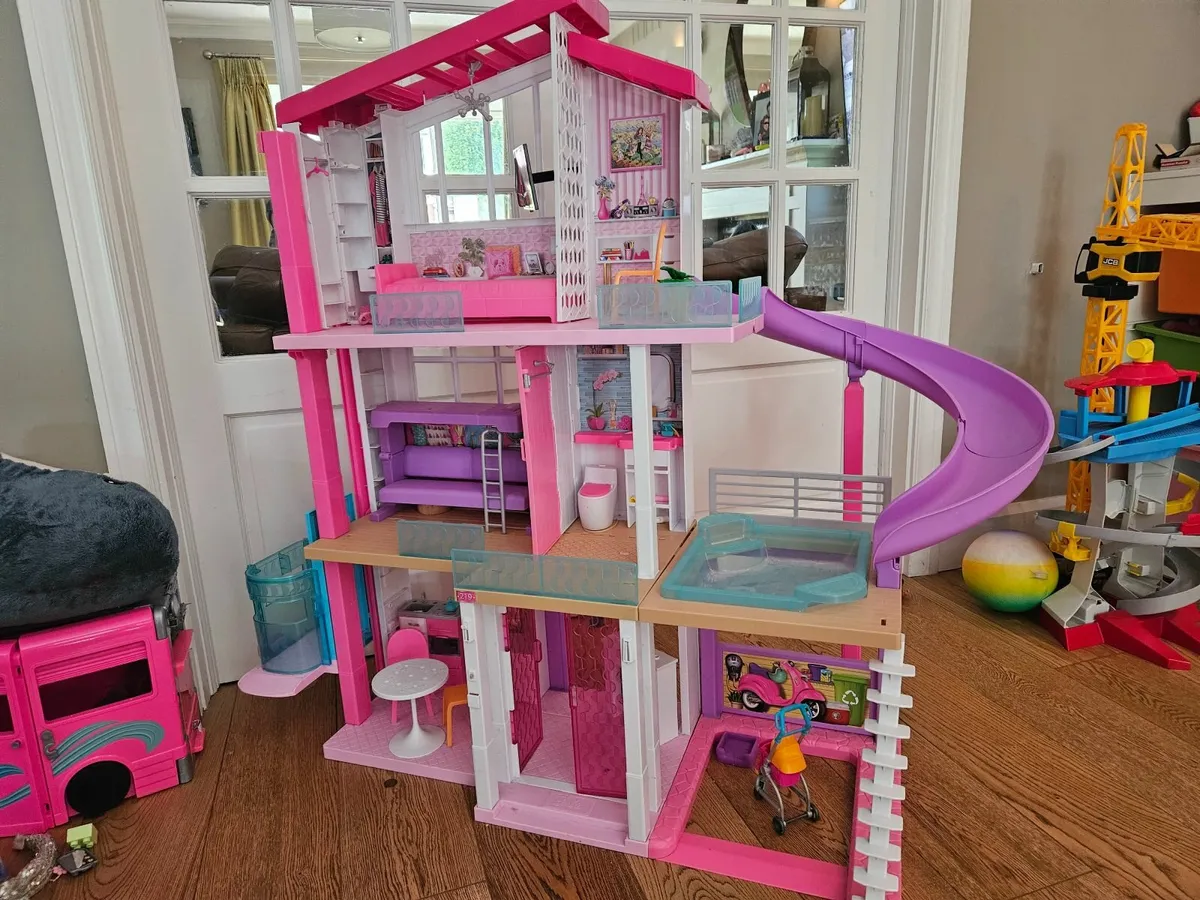 Barbie Dream House - Image 1
