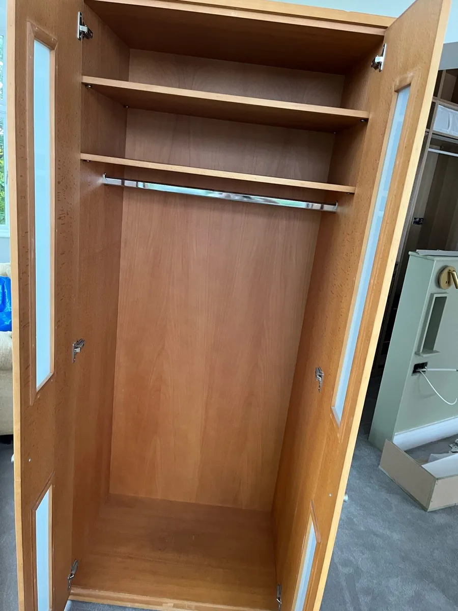 Wardrobe - Image 4