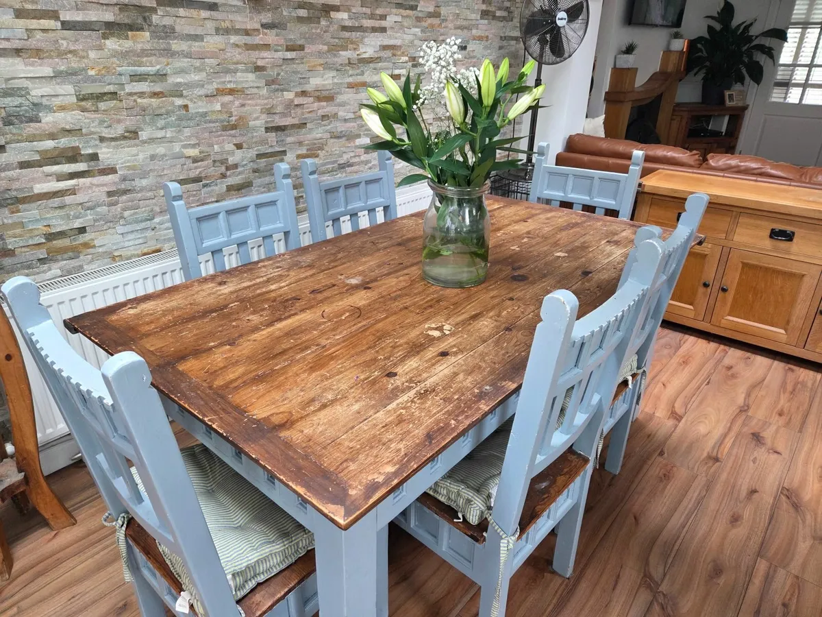 Dining table - Image 4