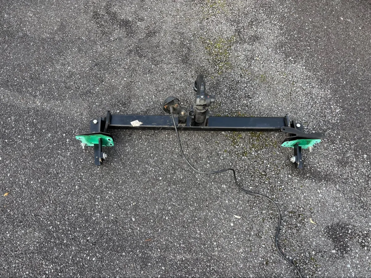 Mercades Ben E class Tow Bar - Image 2