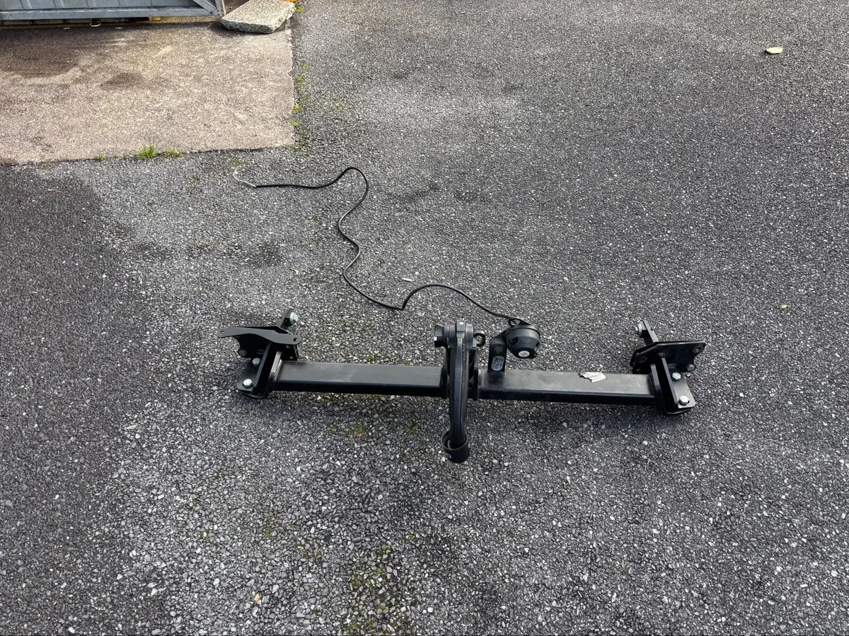 Mercades Ben E class Tow Bar - Image 4