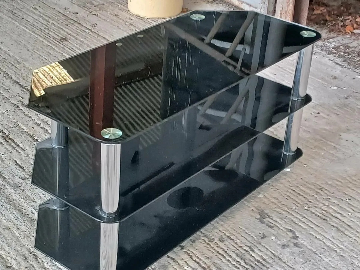 Tv stand - Image 1