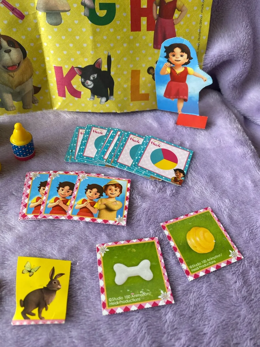 Heidi Puppy Dog House Figurine and Games - Image 1