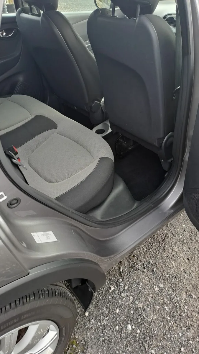 Renault Captur 2015 - Image 4