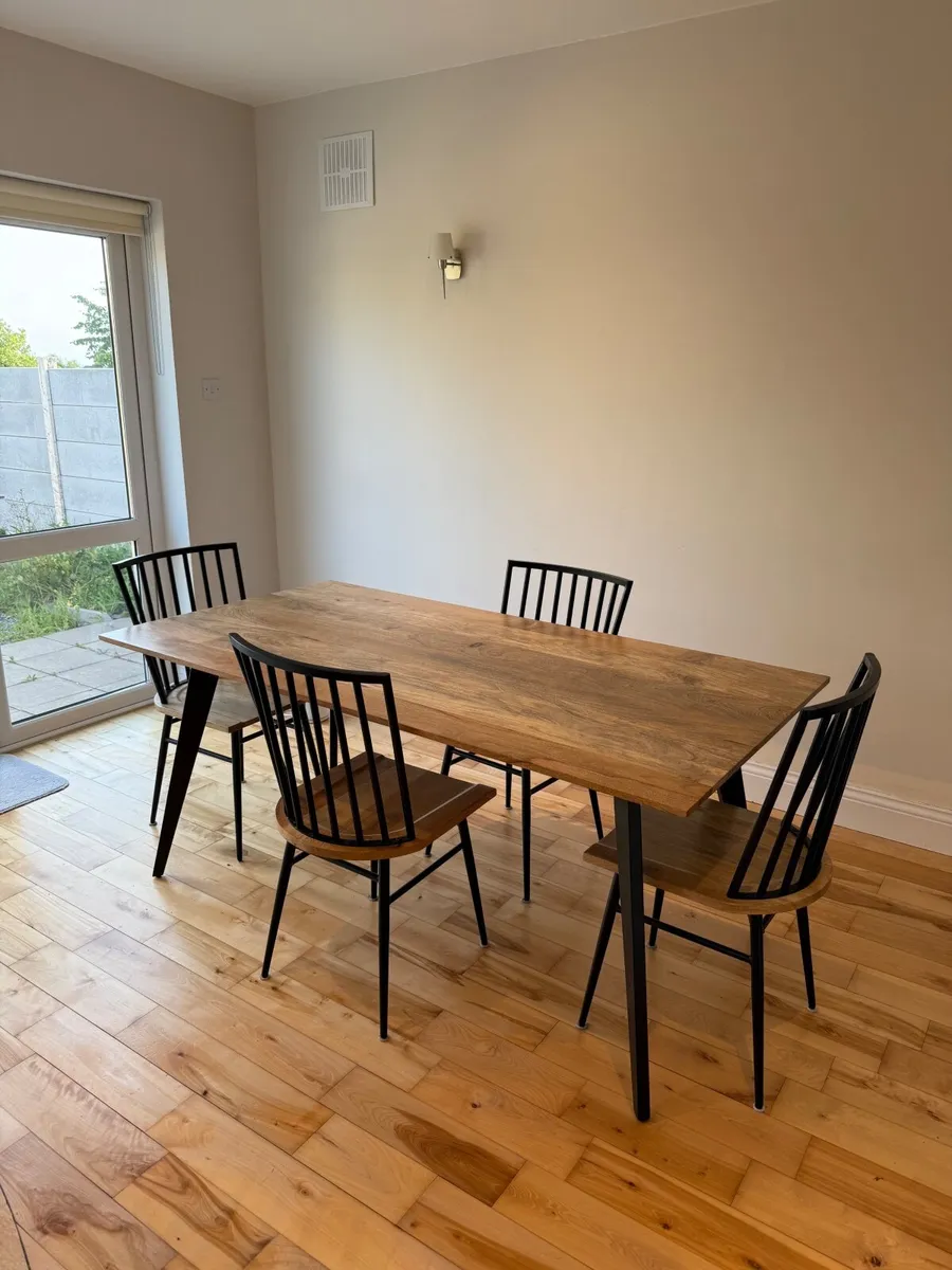 Dining Table  + 4 Chairs - Image 1