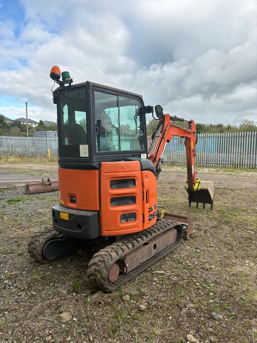 Hitachi 26U - Image 4
